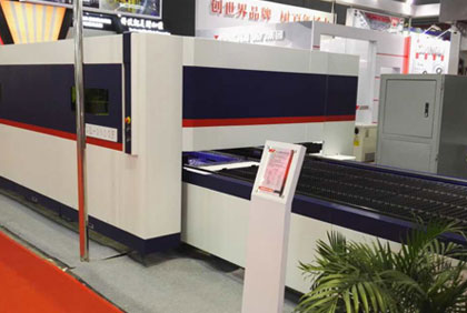 最美揚力人丨與榜樣比肩，向先進看齊，激發我們奮進的力量！